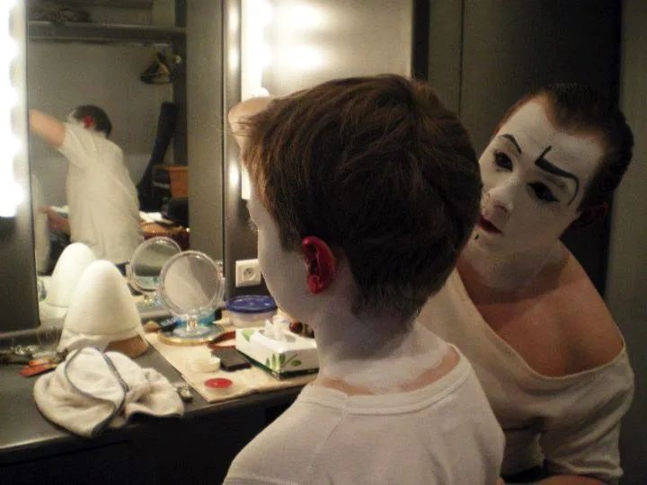 Victor Rossi au Festival de Monte-Carlo 2011-2012 - Numéro de jonglerie